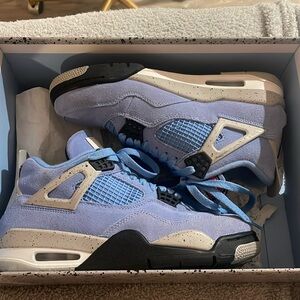 Air Jordan 4